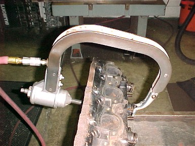AIr operated valve spring compressor